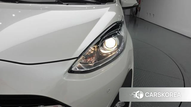 Toyota Prius C id 4873307 из Кореи 15