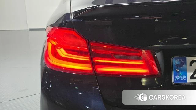 BMW 5 Series (G30) id 5041729 из Кореи 15