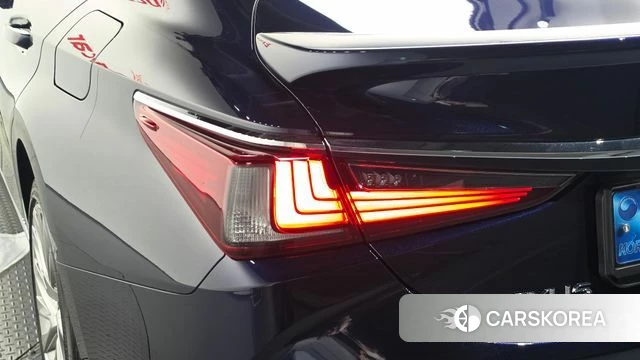 Lexus ES300h 7th generation id 5017594 из Кореи 15