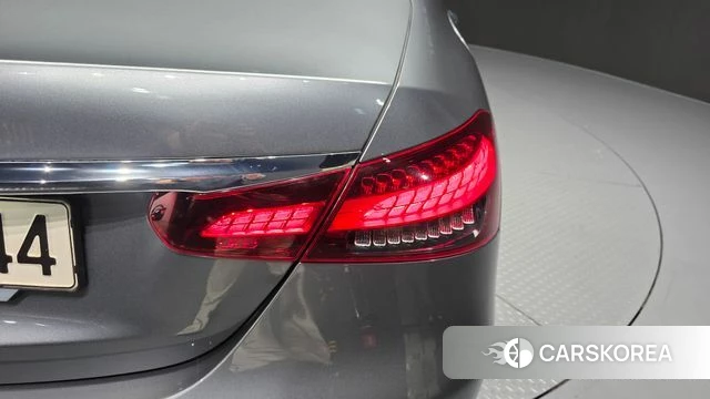 Mercedes-Benz E-Class W213 id 5034217 из Кореи 15