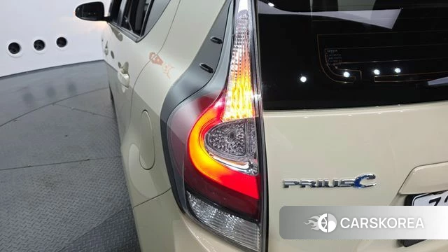 Toyota Prius C id 4988419 из Кореи 15