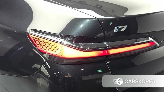 BMW i7 (G70) id 5002077 из Кореи 15