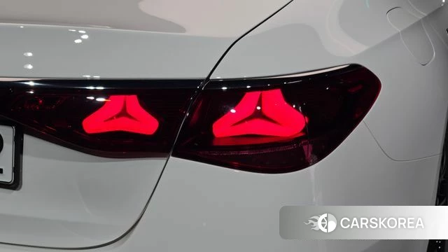 Mercedes-Benz E-Class W214 id 4934799 из Кореи 15