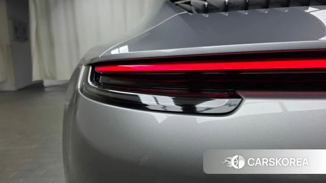 Porsche 911(992) id 4930069 из Кореи 15