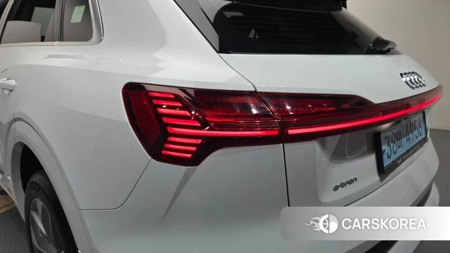 Audi e-Tron id 4986317 из Кореи 15