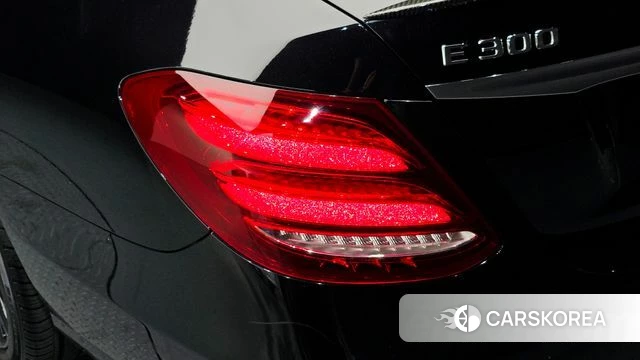 Mercedes-Benz E-Class W213 id 4960110 из Кореи 15