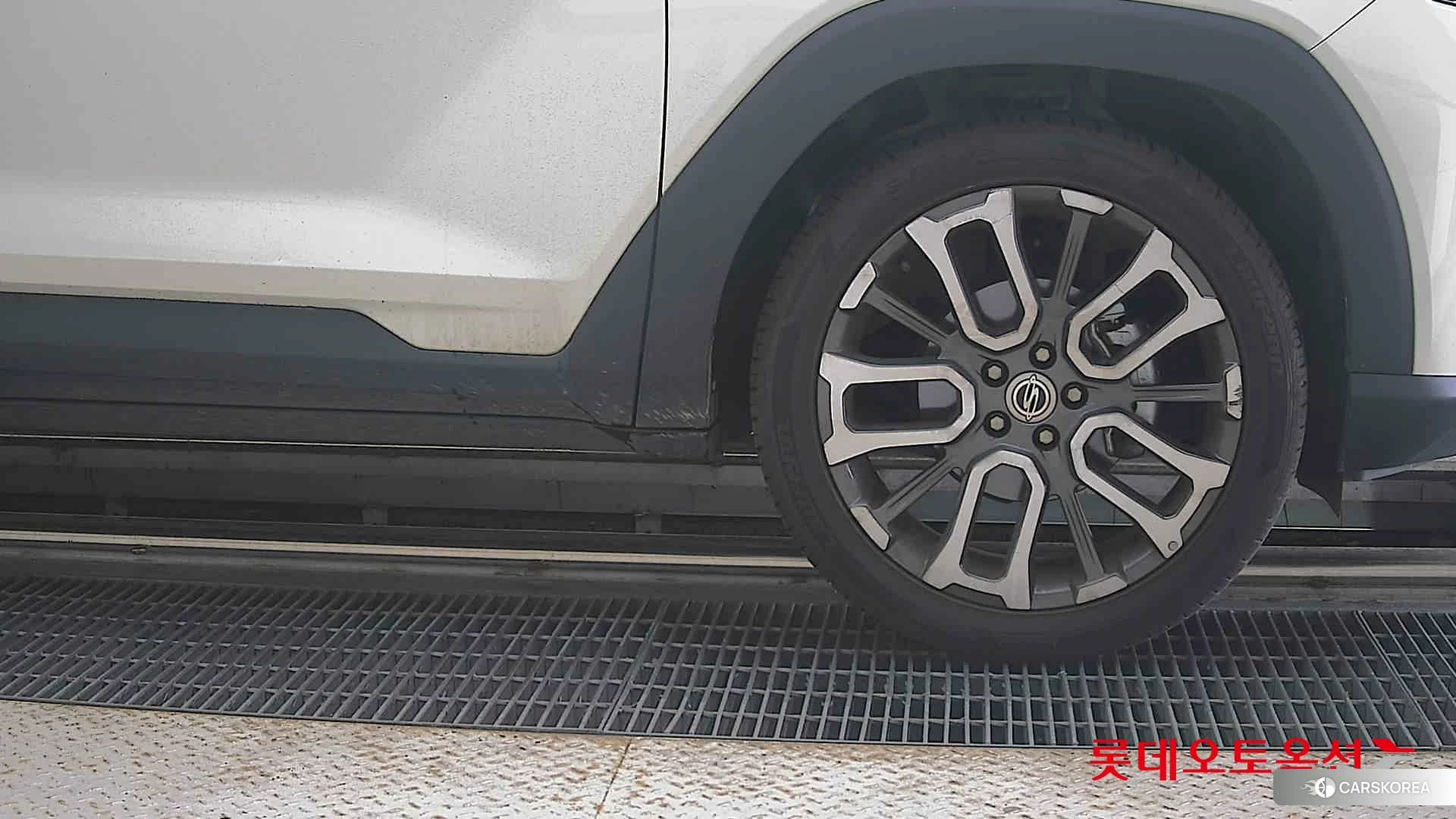 SsangYong Torres id 4984738 из Кореи 15