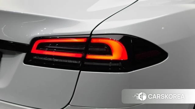 Tesla Model S id 4934531 из Кореи 15