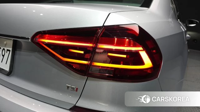 Volkswagen The New Passat id 4983127 из Кореи 15