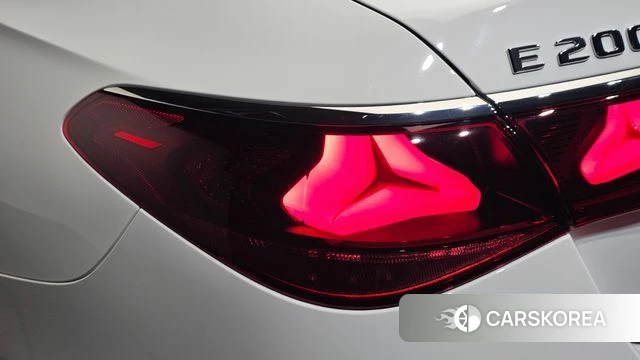 Mercedes-Benz E-Class W214 id 4664680 из Кореи 15