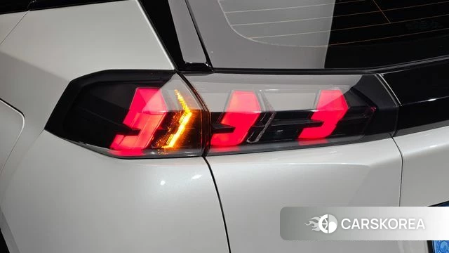 Peugeot e-2008 second generation id 4898904 из Кореи 15