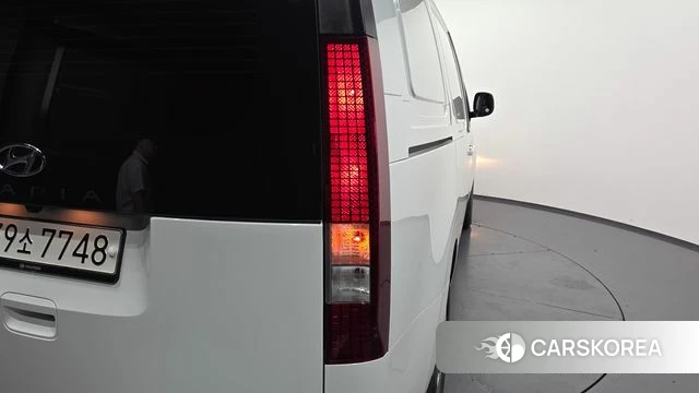 Hyundai Staria id 4376742 из Кореи 15
