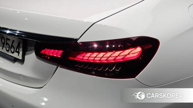 Mercedes-Benz E-Class W213 id 5017732 из Кореи 15