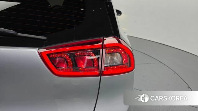Kia Niro id 5042096 из Кореи 15