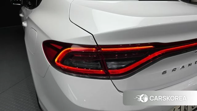 Hyundai Grandeur IG Hybrid id 5054583 из Кореи 15