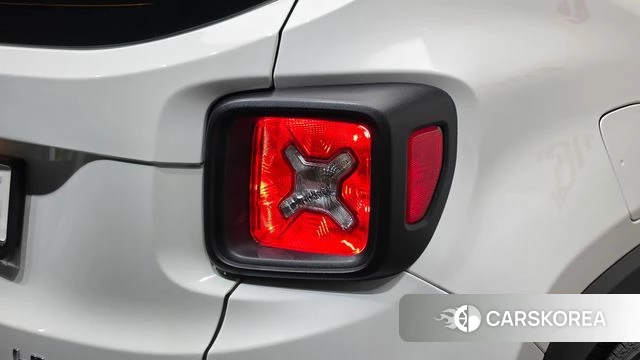 Jeep Renegade id 4986158 из Кореи 15