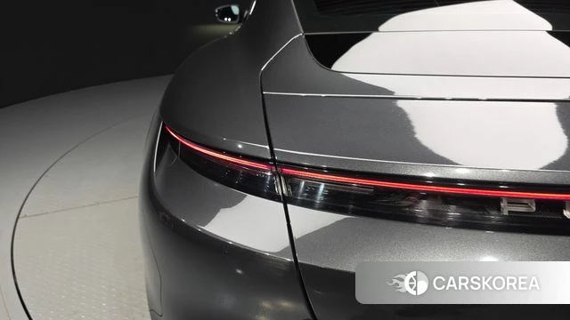 Porsche Taycan id 4943158 из Кореи 15