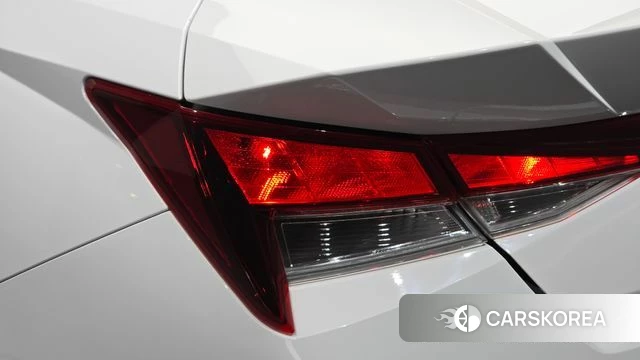 Hyundai Avante Hybrid (CN7) id 4950893 из Кореи 15