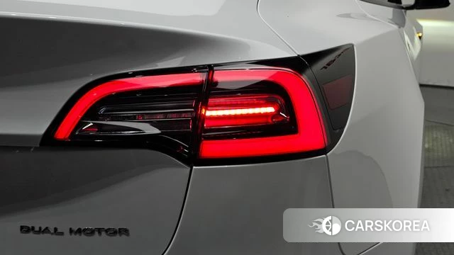 Tesla Model 3 id 4716885 из Кореи 15