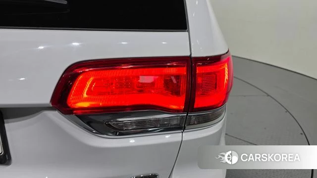 Jeep Grand Cherokee id 5028365 из Кореи 15