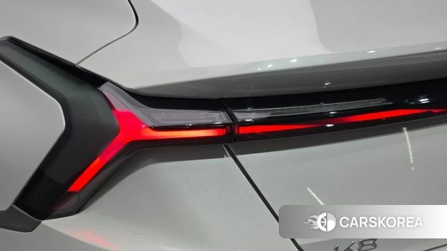 Kia The New K8 Hybrid id 5039204 из Кореи 15