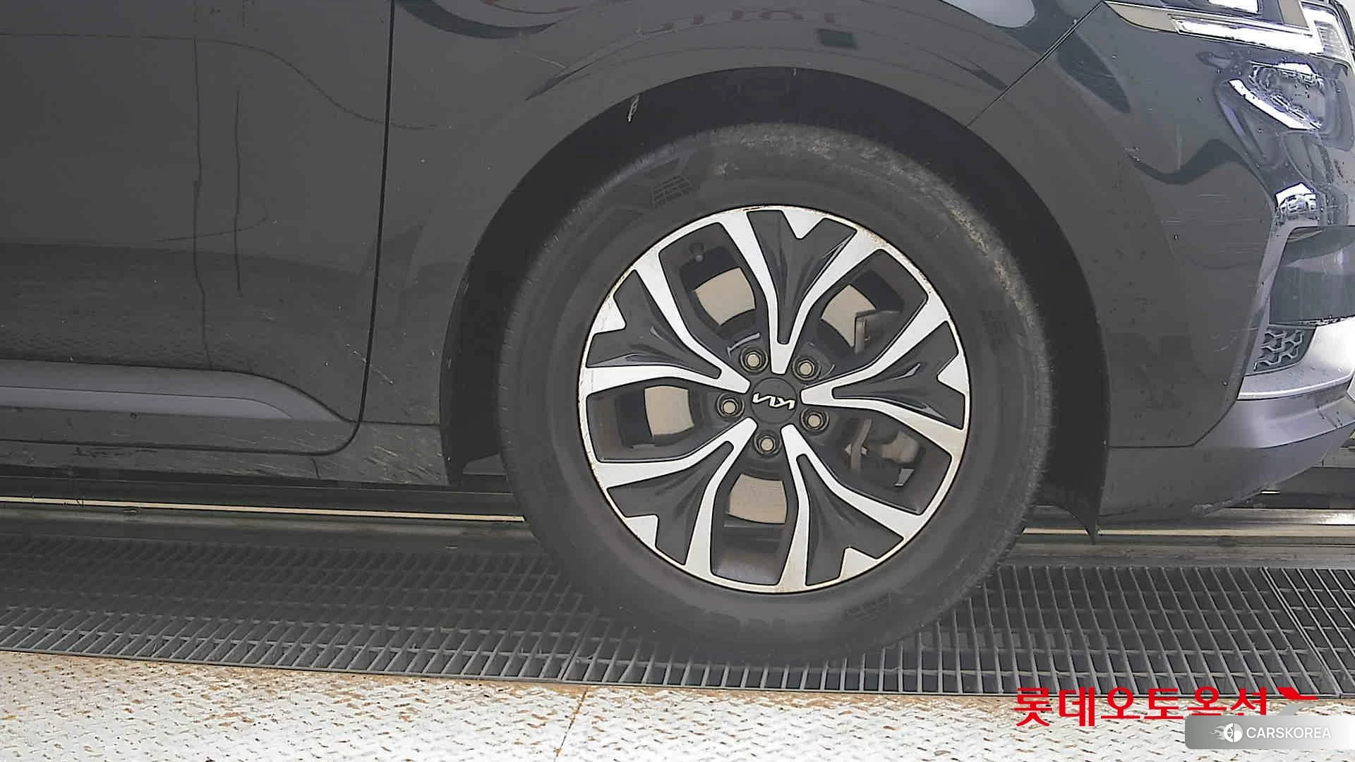 Kia Carnival id 4984636 из Кореи 15