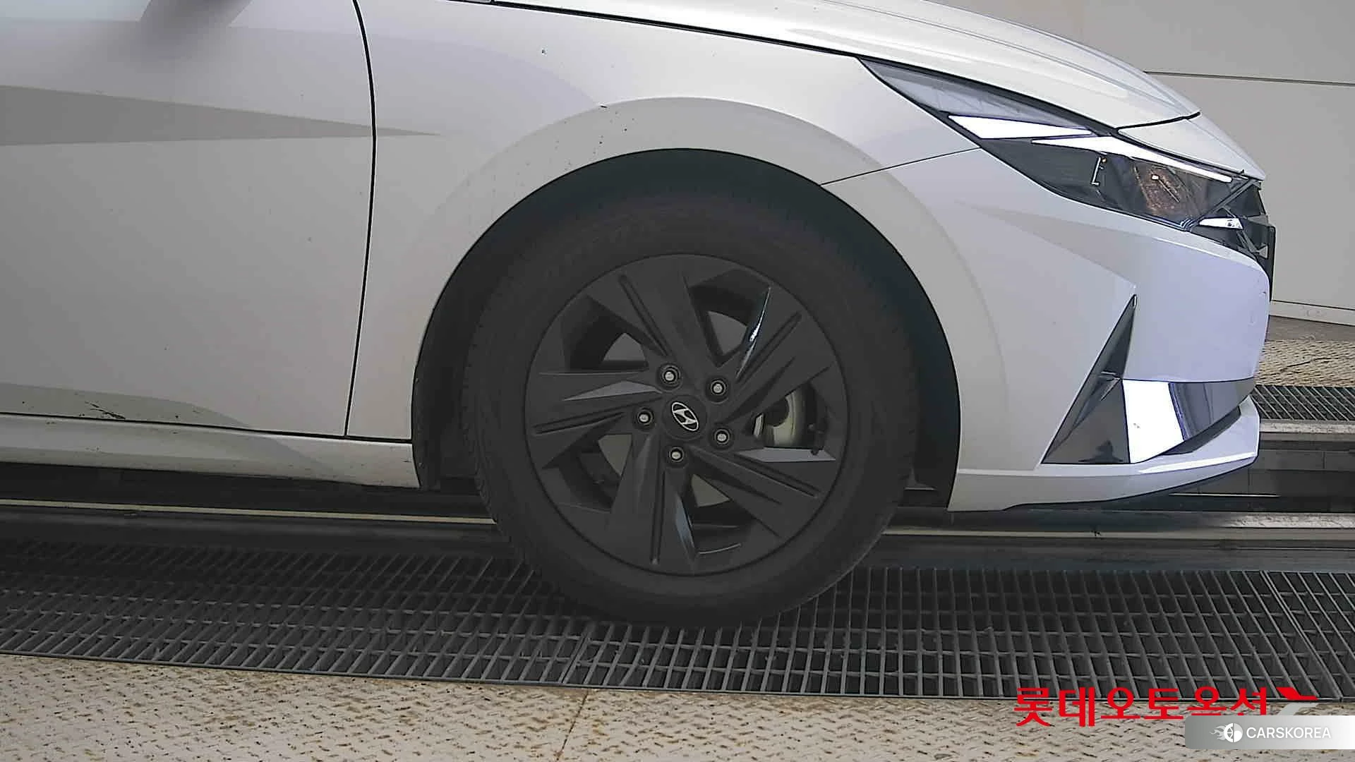Hyundai Avante Hybrid id 5001030 из Кореи 15