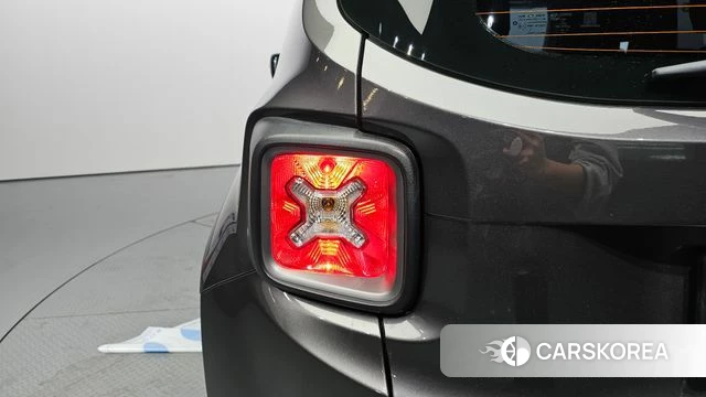 Jeep Renegade id 5023755 из Кореи 15