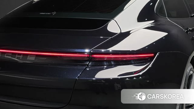 Porsche Taycan id 5016393 из Кореи 15
