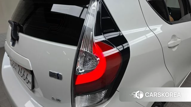 Toyota Prius C id 4993509 из Кореи 15