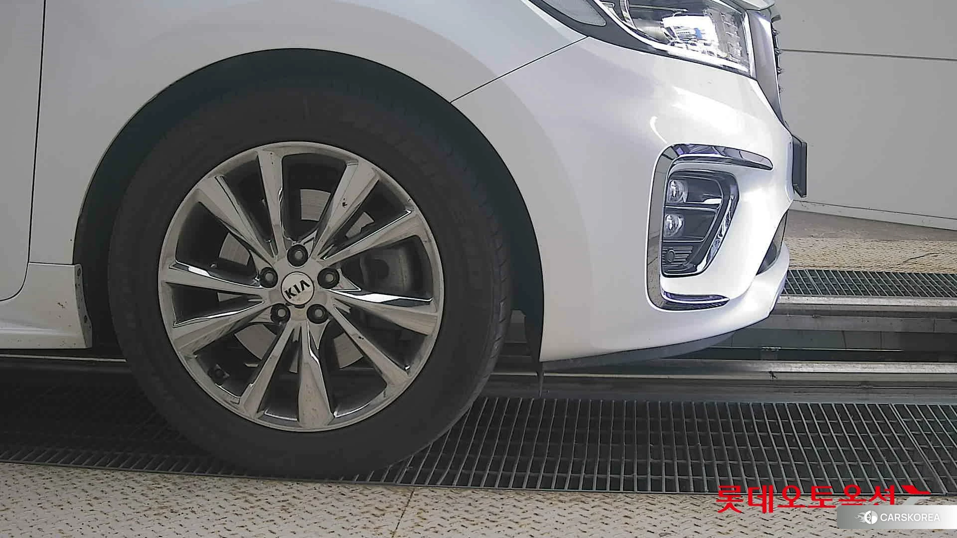 Kia Carnival id 4984654 из Кореи 15