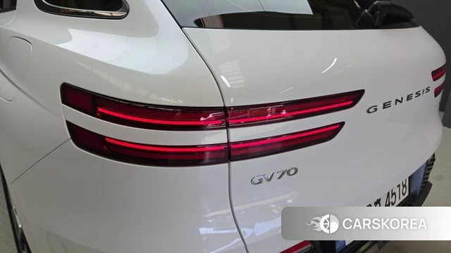 Genesis GV70 id 5040038 из Кореи 15