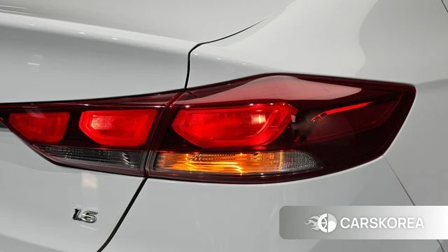 Hyundai Avante AD id 4998786 из Кореи 15