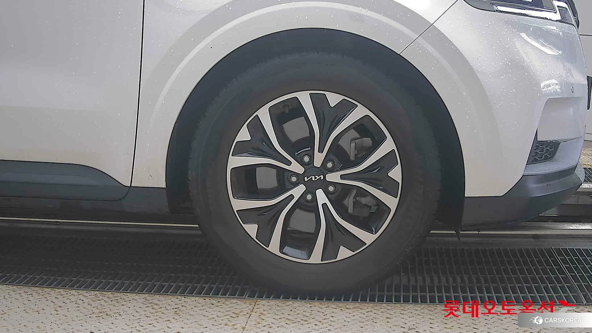 Kia Carnival id 4984730 из Кореи 15