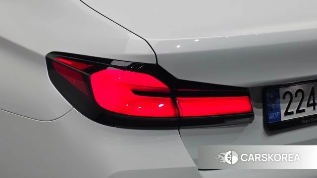 BMW 5 Series (G30) id 5033787 из Кореи 15