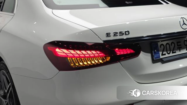 Mercedes-Benz E-Class W213 id 4985744 из Кореи 15