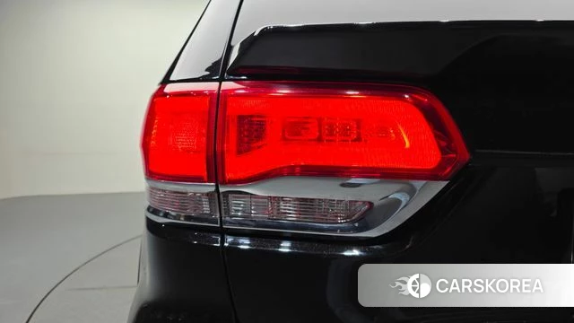 Jeep Grand Cherokee id 4952643 из Кореи 15