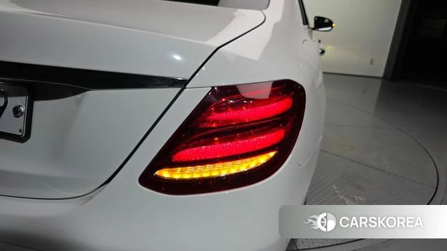 Mercedes-Benz E-Class W213 id 5023778 из Кореи 15