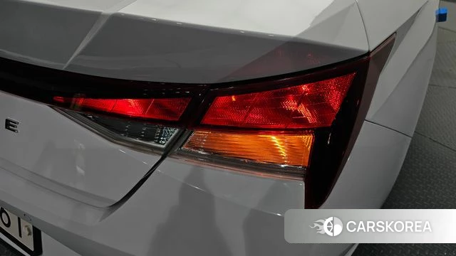Hyundai Avante Hybrid (CN7) id 5017929 из Кореи 15