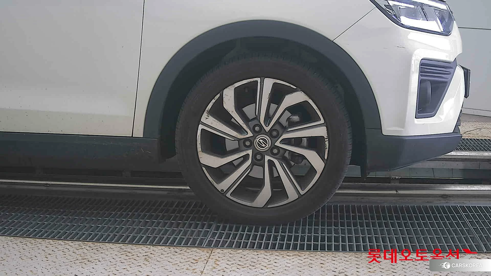 SsangYong Tivoli id 4984727 из Кореи 15