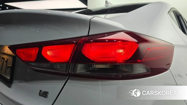 Hyundai Avante AD id 5042255 из Кореи 15