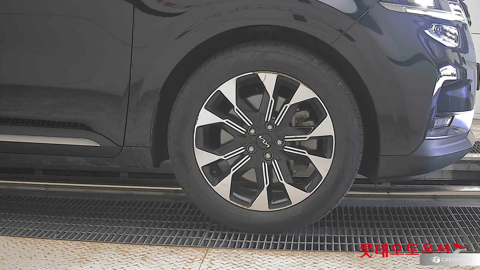 Kia Carnival id 4989977 из Кореи 15