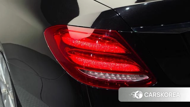 Mercedes-Benz E-Class W213 id 4983214 из Кореи 15