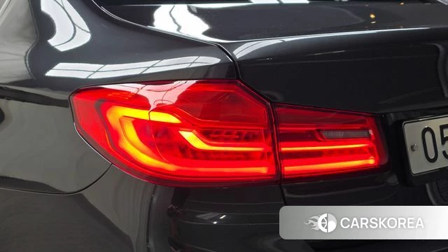 BMW 5 Series (G30) id 5035628 из Кореи 15