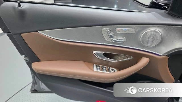 Mercedes-Benz E-Class W213 id 5023750 из Кореи 16