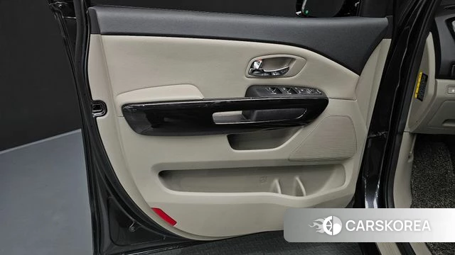 Kia The New Carnival id 4856443 из Кореи 16