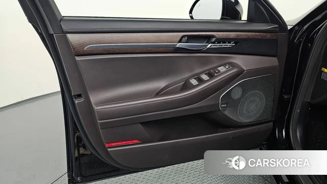 Genesis G90 id 5040786 из Кореи 16
