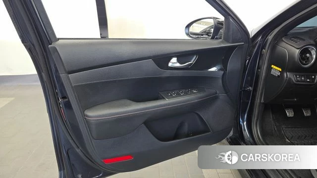 Kia Come New K3 id 4895353 из Кореи 16