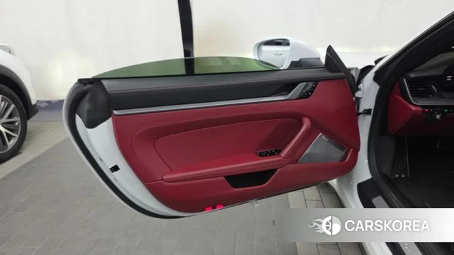 Porsche 911(992) id 4764449 из Кореи 16