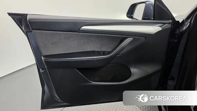 Tesla Model Y id 5040083 из Кореи 16